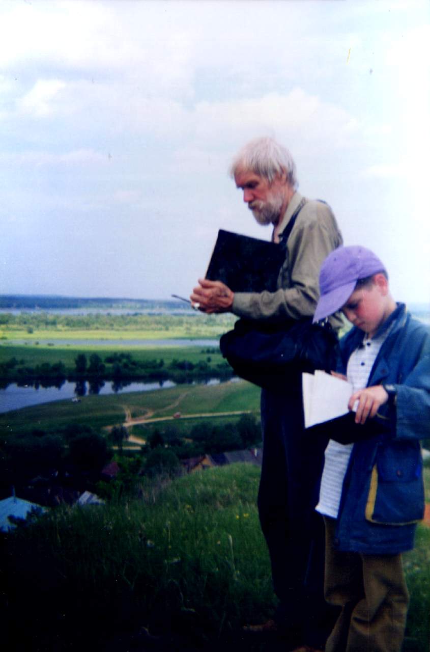Лев I и Лев II Овчинниковы в селе Кадинцы на Волге. 1998 г.